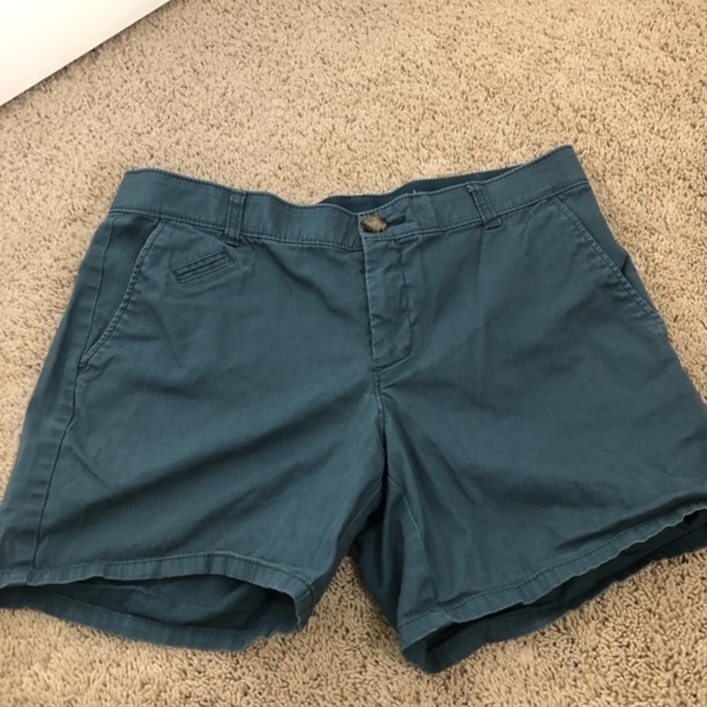 Dockers Blue Flat Front Chino Shorts size 8